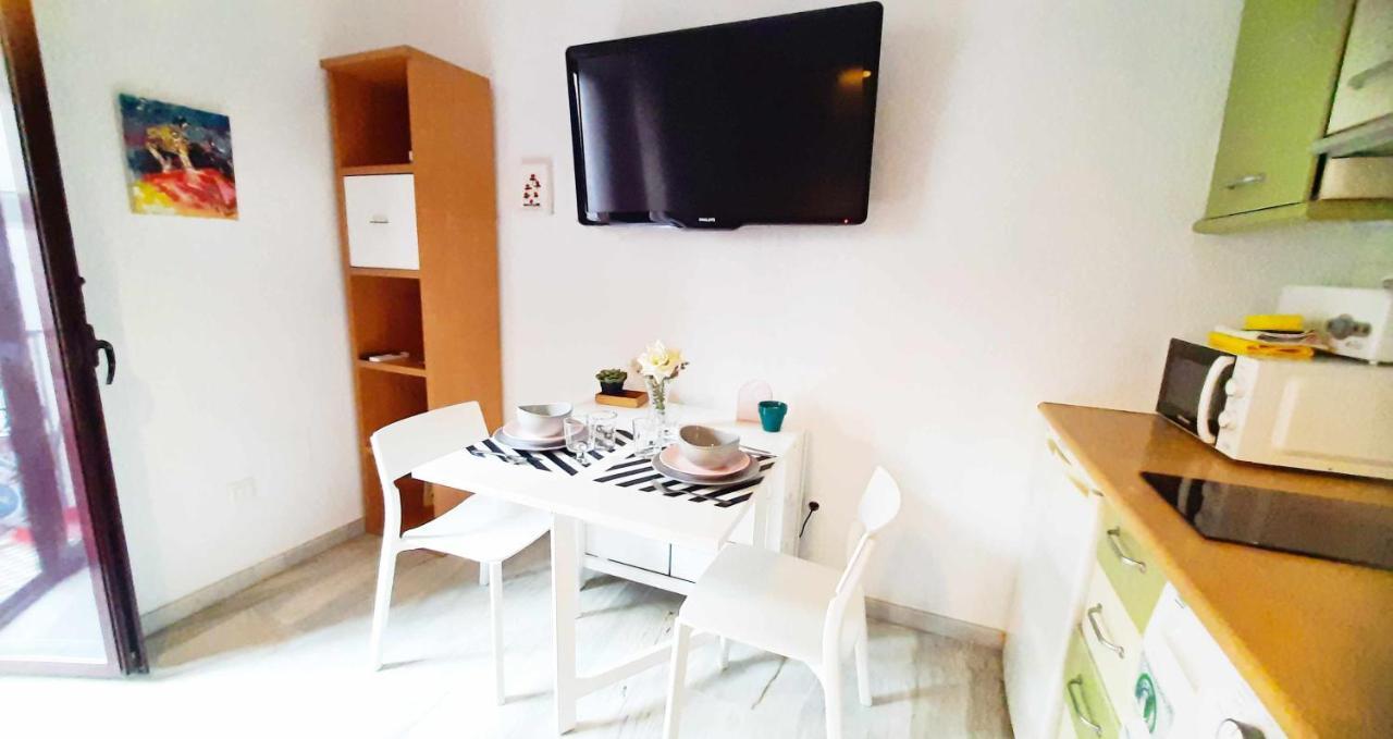 Lovely Center Apartments - Sunny Balcony Alfalfa Sevilla Exteriör bild